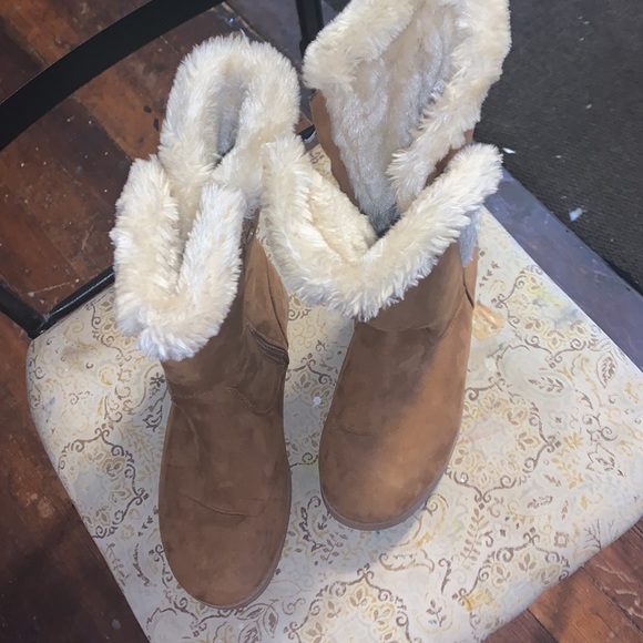 cat & jack  warm boots - Picture 2 of 3